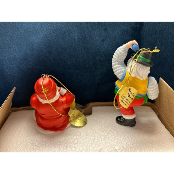 Christmas Decorations The Danbury Mint Santa in SPAIN & Santa in INDIA  3/4" - Picture 4 of 6